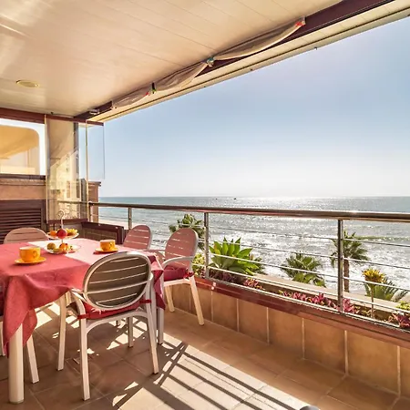 2 Bedroom In *